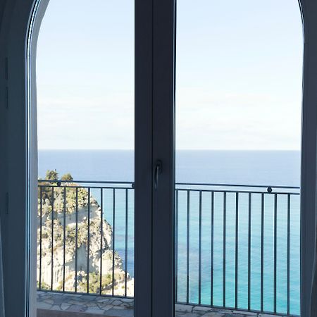La Dolce Vita A Tropea Exterior photo