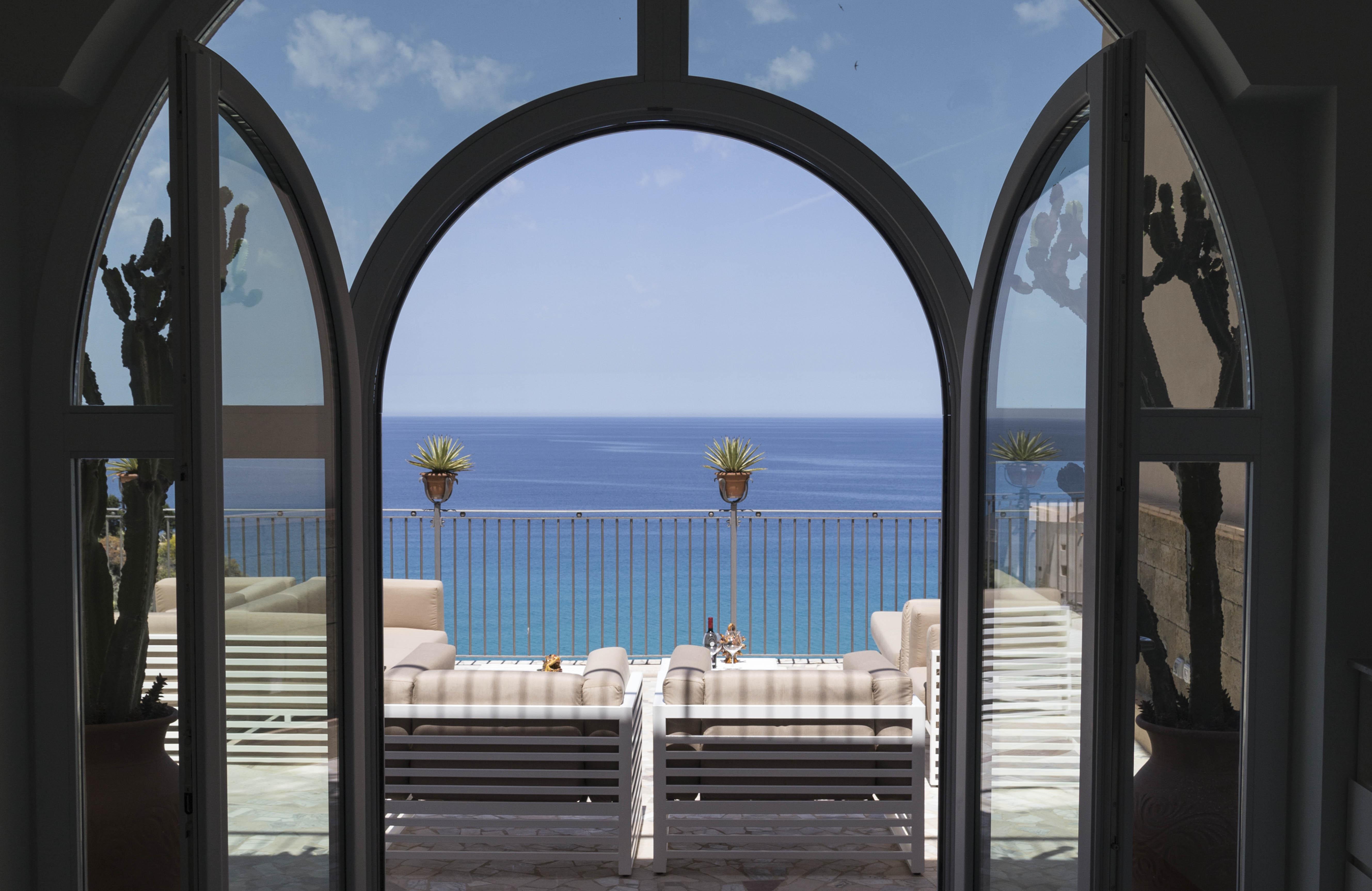 La Dolce Vita A Tropea Exterior photo